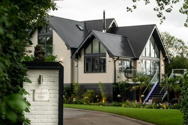 Modern Family House in Caversham image 1
