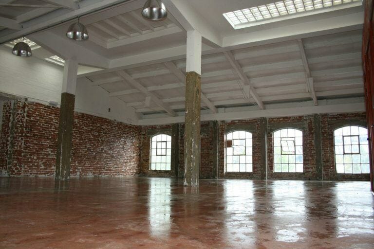 Converted Factory Studio In Hackney image 1