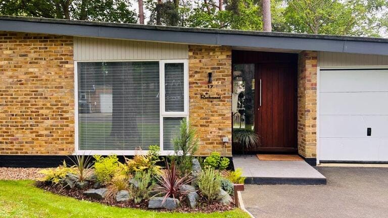 American Style 60’s Bungalow image 5