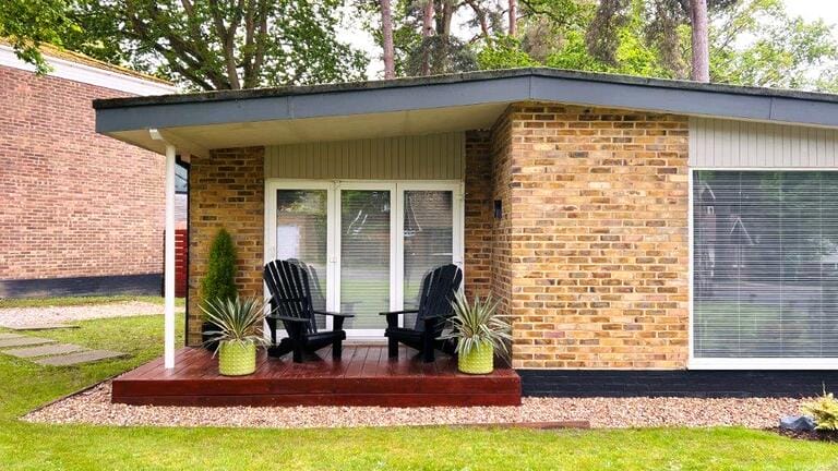 American Style 60’s Bungalow image 24