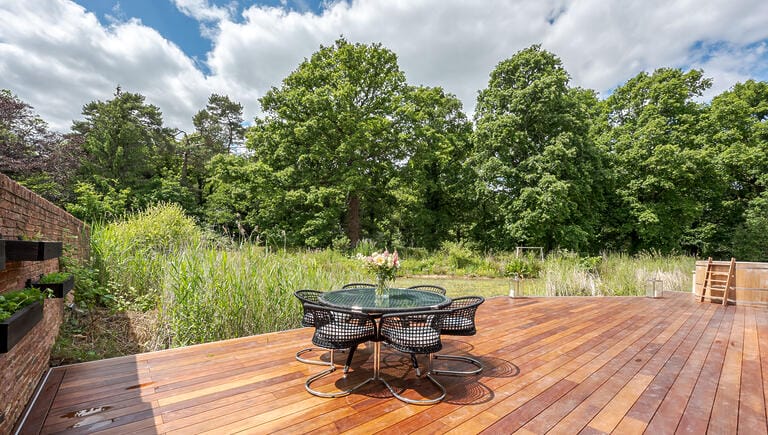 Californian Style in Surrey image 108