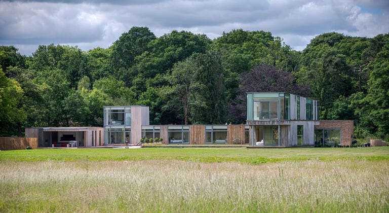 Californian Style in Surrey image 2