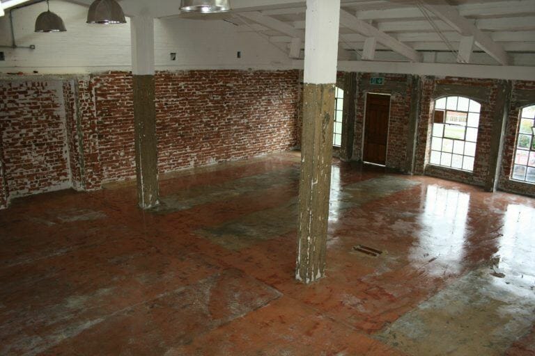 Converted Factory Studio In Hackney image 5