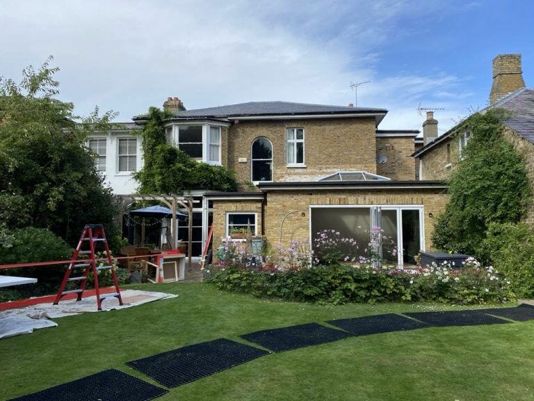 Spacious Family Home image 35