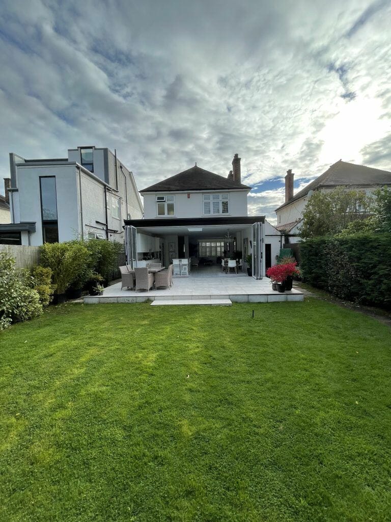 Open plan Clapham home image 18