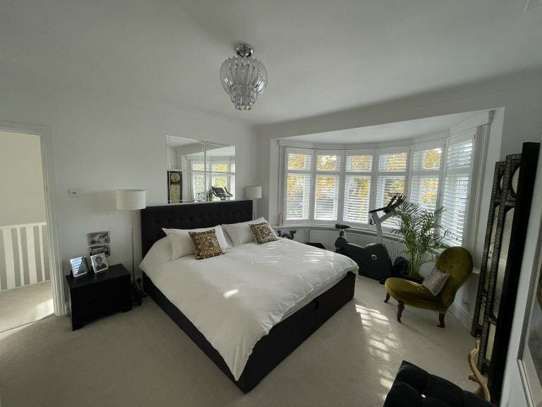 Open plan Clapham home image 10