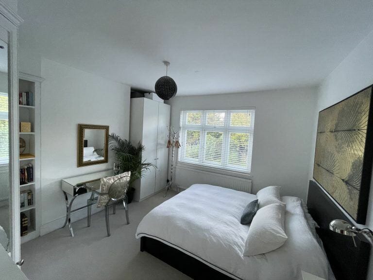 Open plan Clapham home image 13
