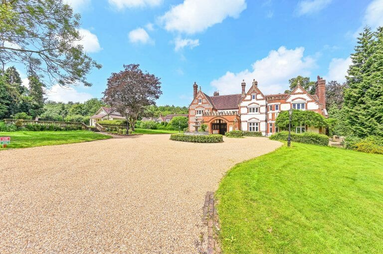Georgian Surrey Mansion image 27