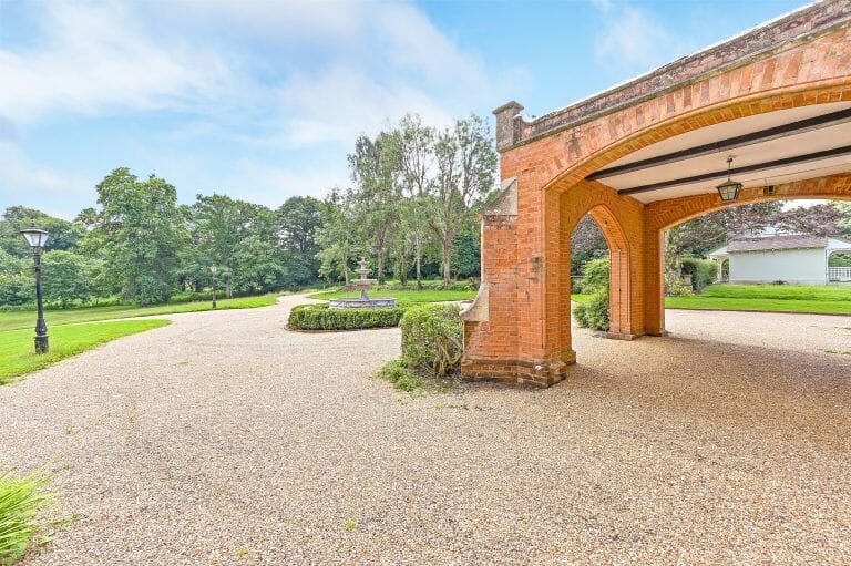 Georgian Surrey Mansion image 5