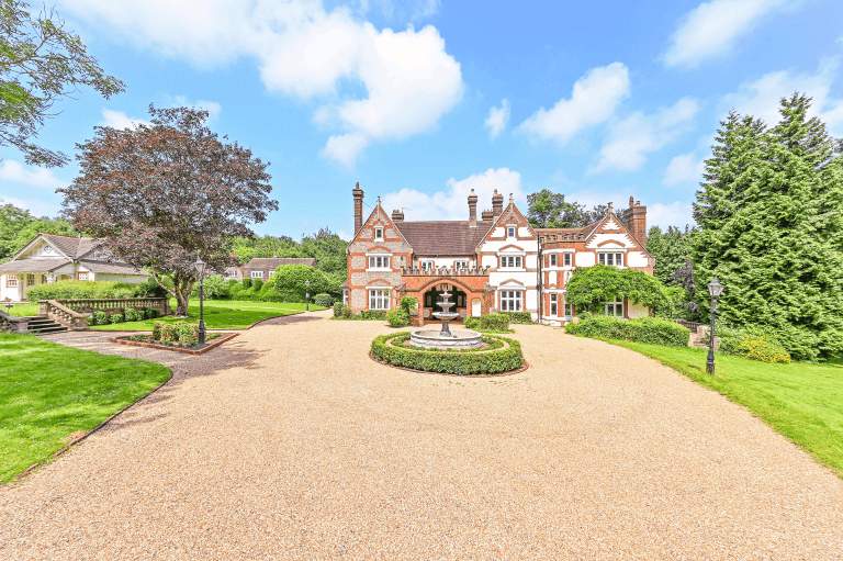 Georgian Surrey Mansion image 9
