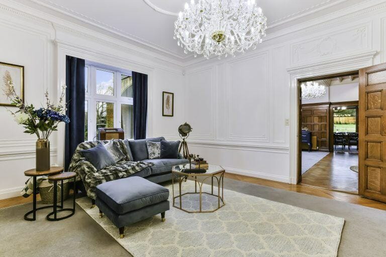Georgian Surrey Mansion image 24