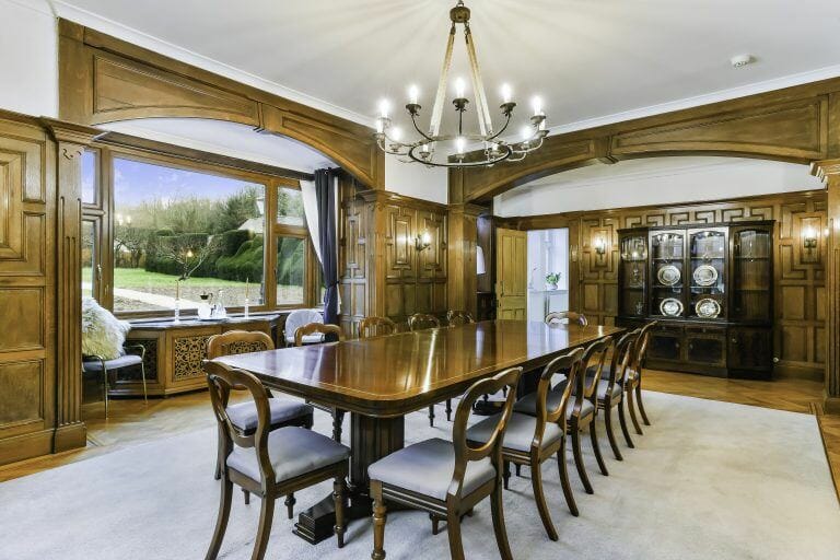 Georgian Surrey Mansion image 15