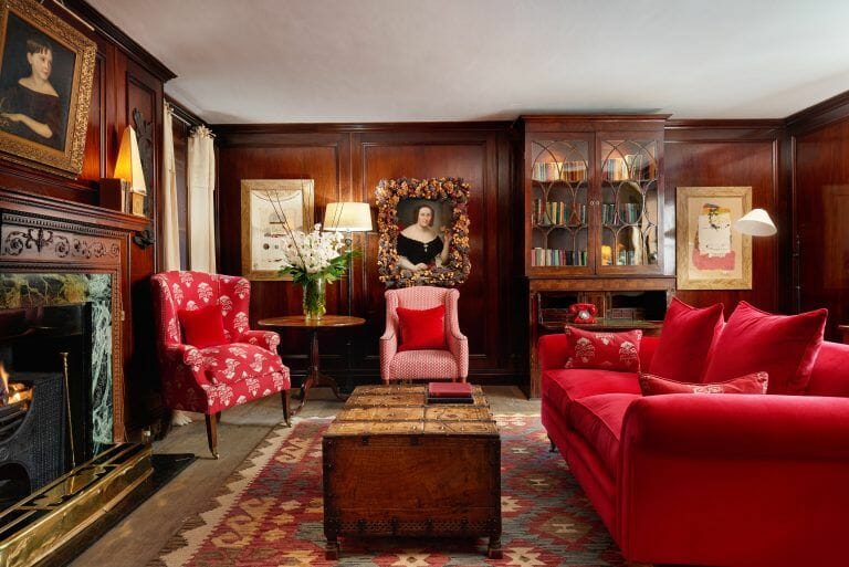 Glamorous Kensington Hotel image 1