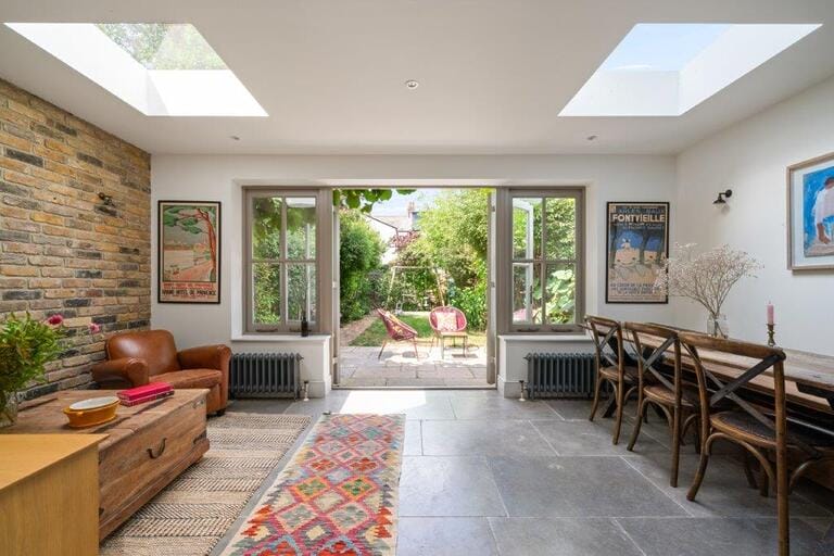 Liddell Gardens Family Home image 8