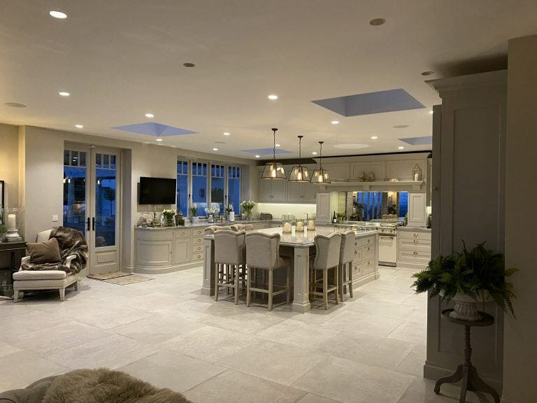 Stunning Manor House with Pool image 6