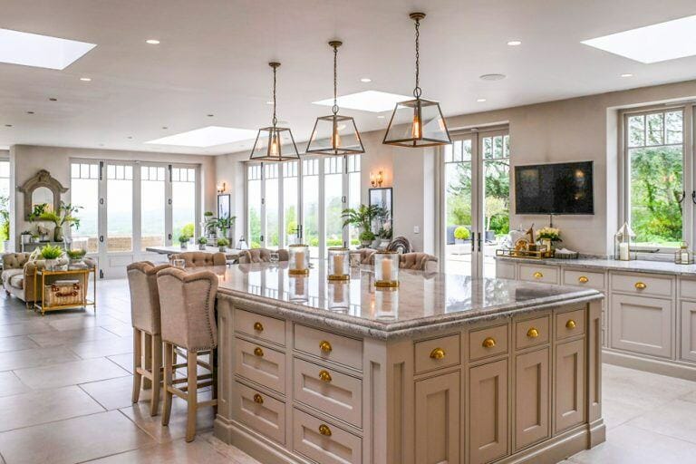 Stunning Manor House with Pool image 5