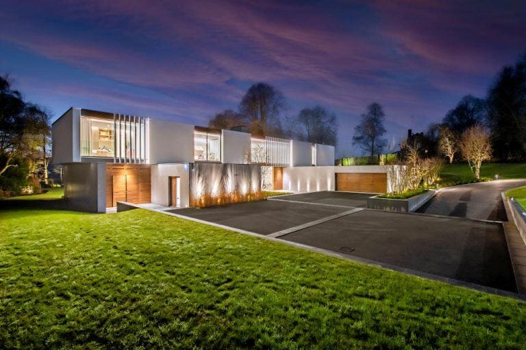Contemporary Mansion House image 3