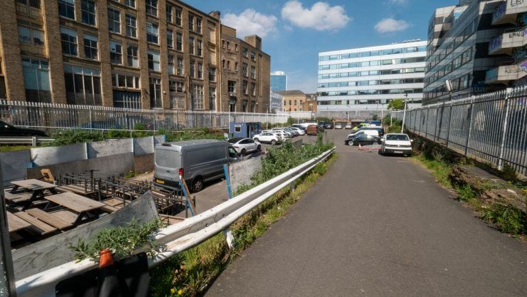 Private Street and Car Park image 8