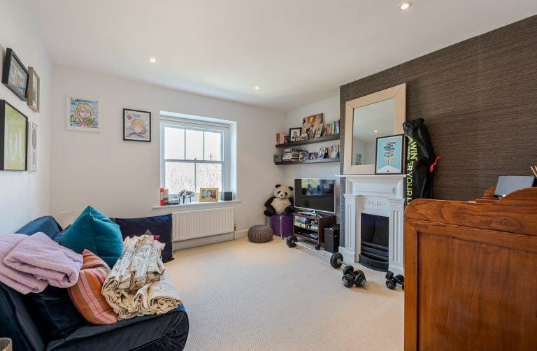 Telford Avenue image 40