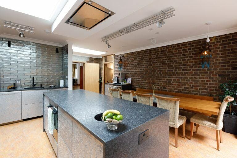 North London Bungalow image 5