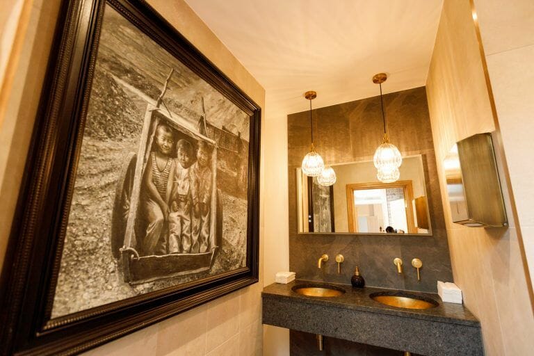 North London Bungalow image 13