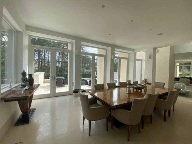 Modern Weybridge Mansion image 24