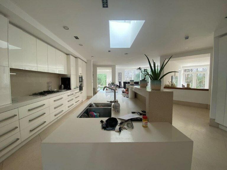 Modern Weybridge Mansion image 35