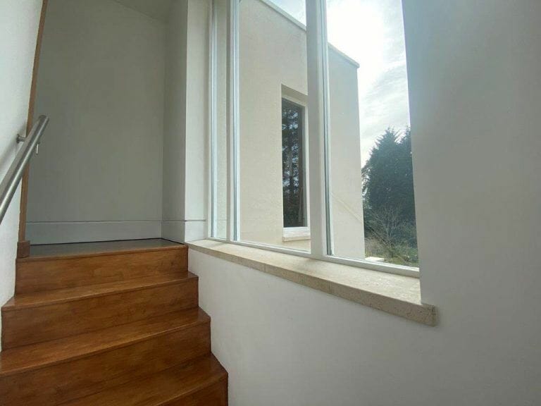 Modern Weybridge Mansion image 42