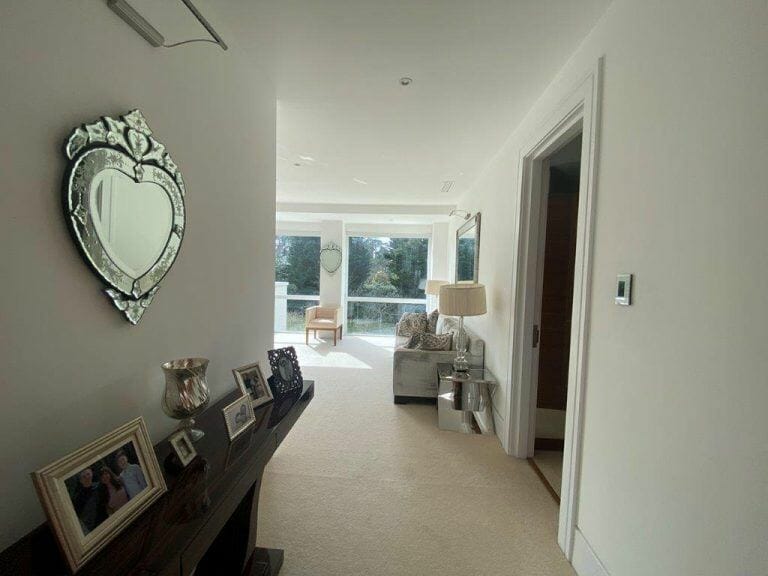 Modern Weybridge Mansion image 45