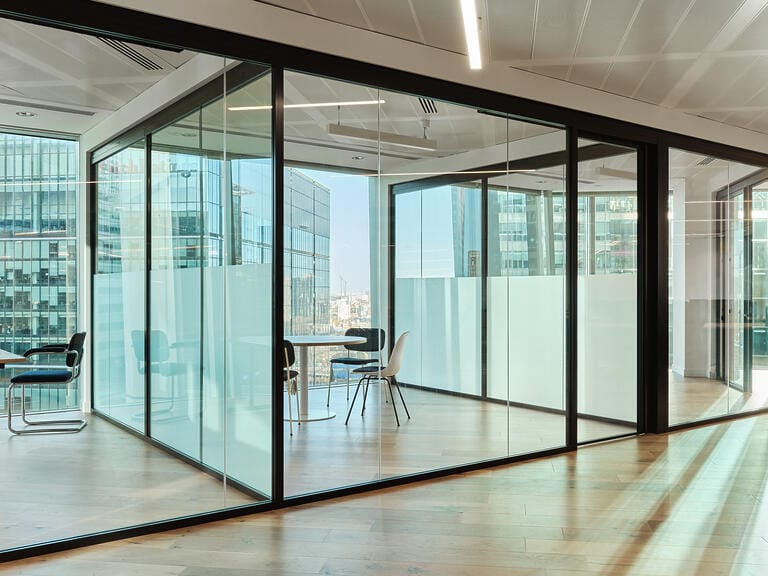 Canary Wharf Dressed and Serviced Office image 3