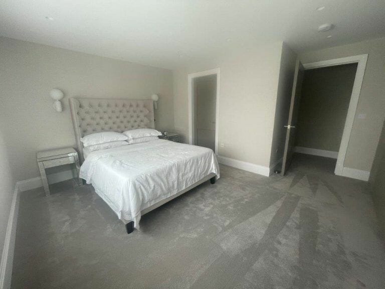 7 Bedroom House in Stanmore image 33
