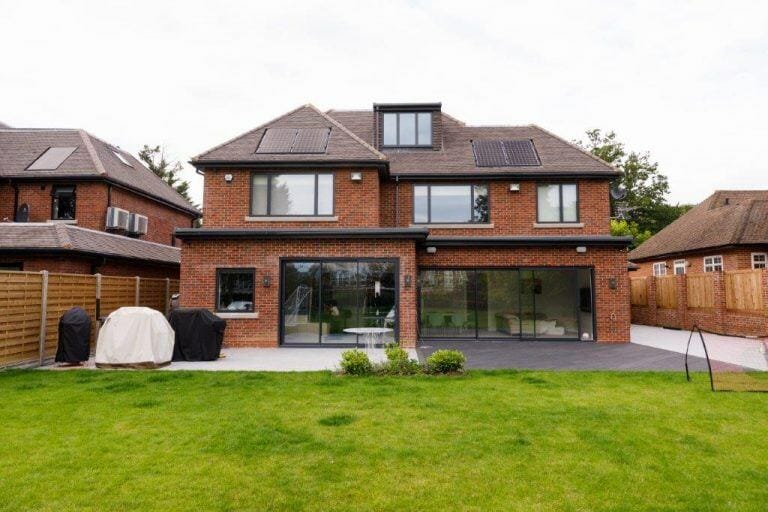7 Bedroom House in Stanmore image 40