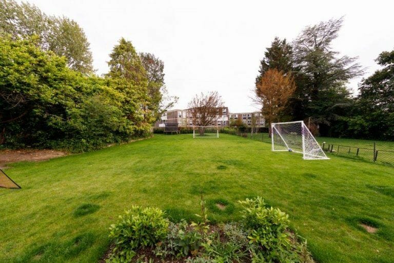 7 Bedroom House in Stanmore image 42