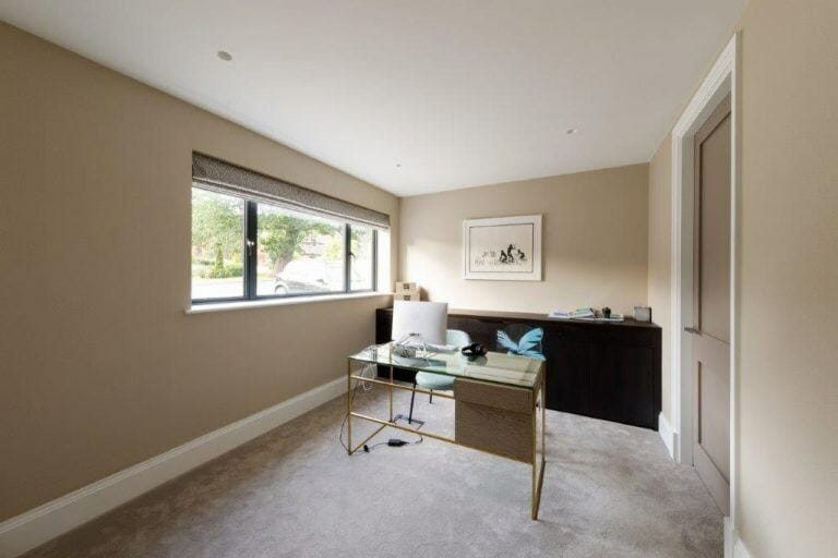7 Bedroom House in Stanmore image 15