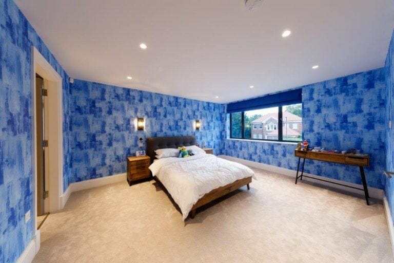 7 Bedroom House in Stanmore image 26