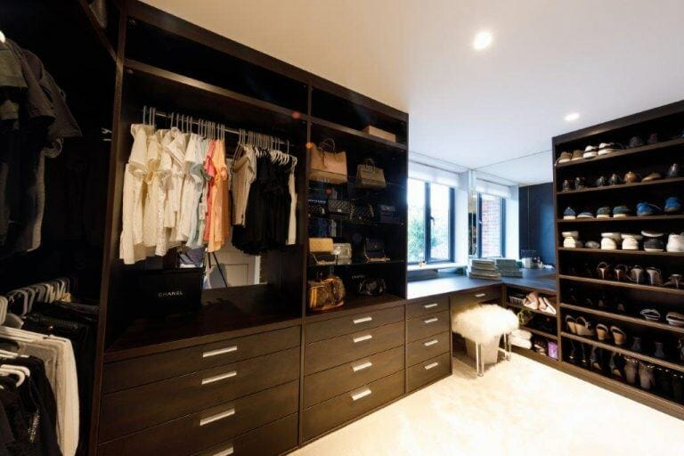 7 Bedroom House in Stanmore image 39
