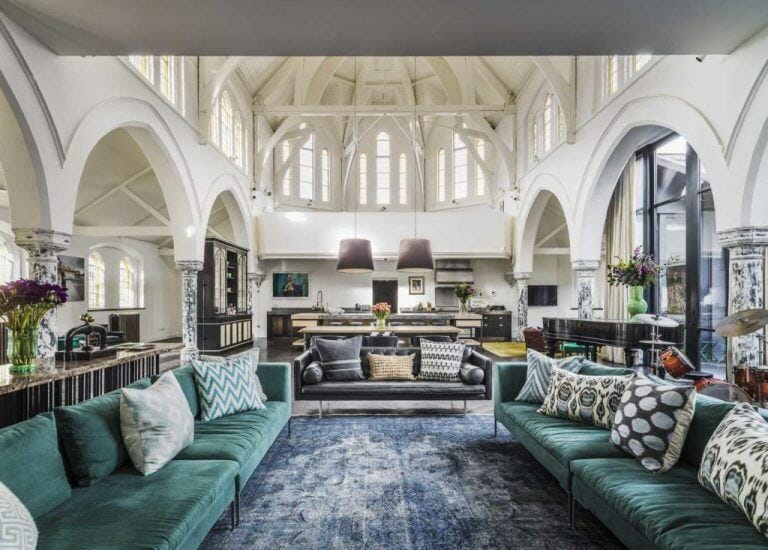 Converted church in Central London image 3