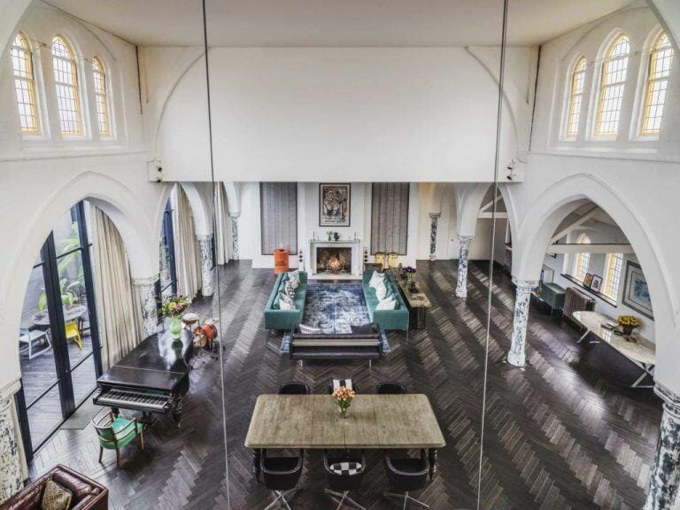 Converted church in Central London image 5