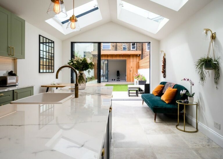 Well Appointed Home with Yoga Studio image 9