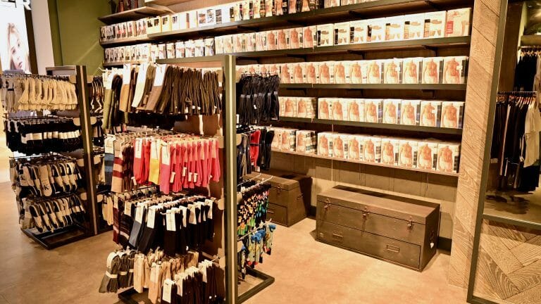 Department Store image 24
