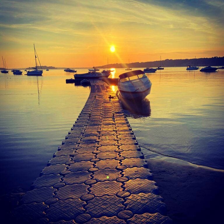 Scenic Boatyard Marina image 6