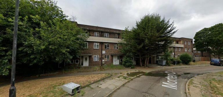 Abandoned Council Flats and Houses in Clapham image 8