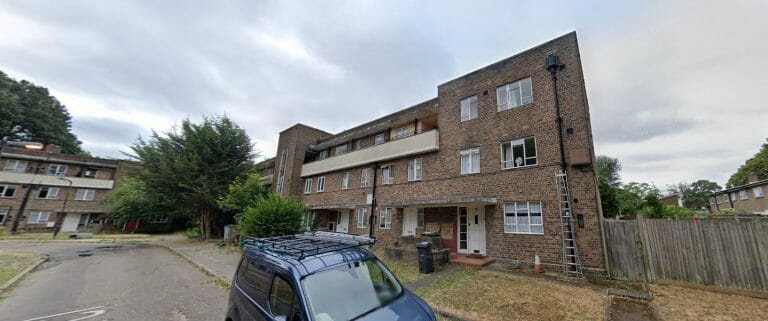 Abandoned Council Flats and Houses in Clapham image 7