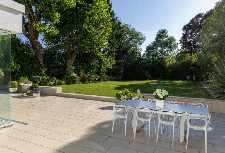 Mill Hill Modern Home image 14