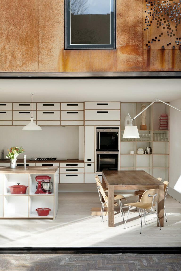 Modern Grand Designs House in Kew image 8