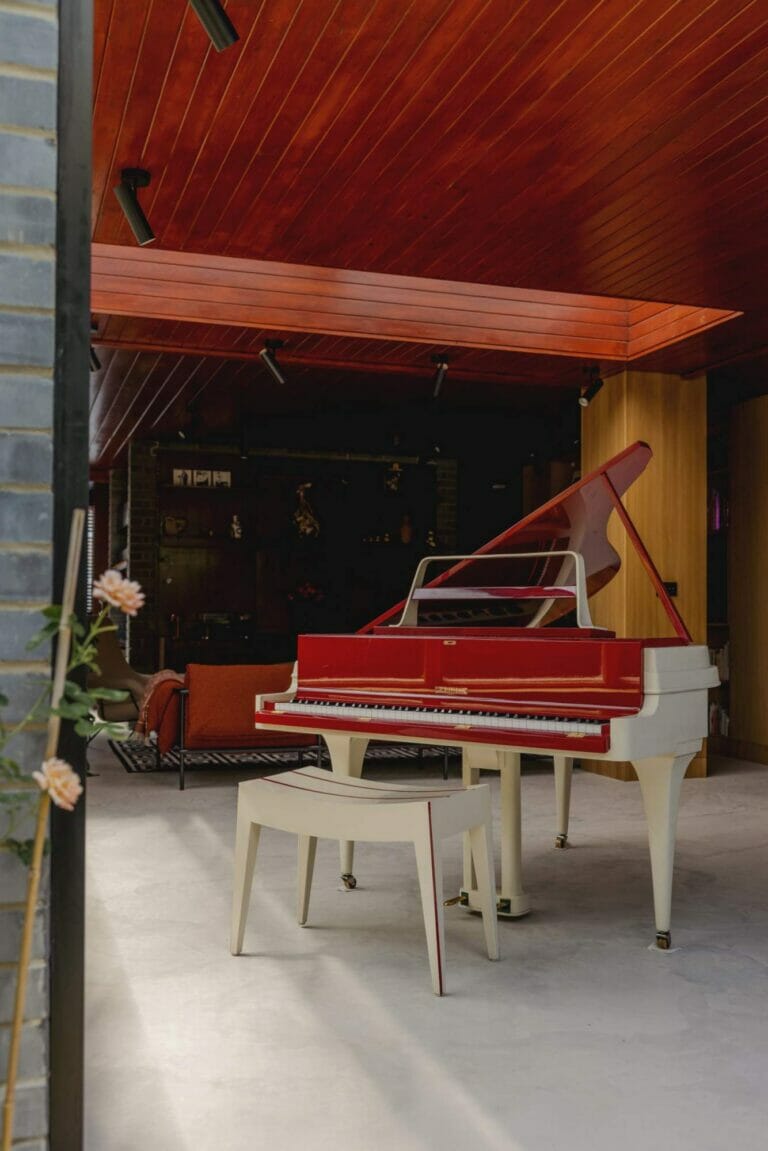 Californian/ Scandinavian Mid-Century Modernist London House image 9