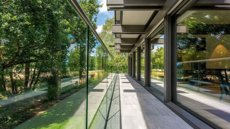 Grand Design House with Parking image 11