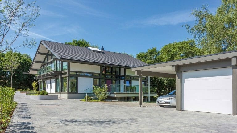 Grand Design House with Parking image 3