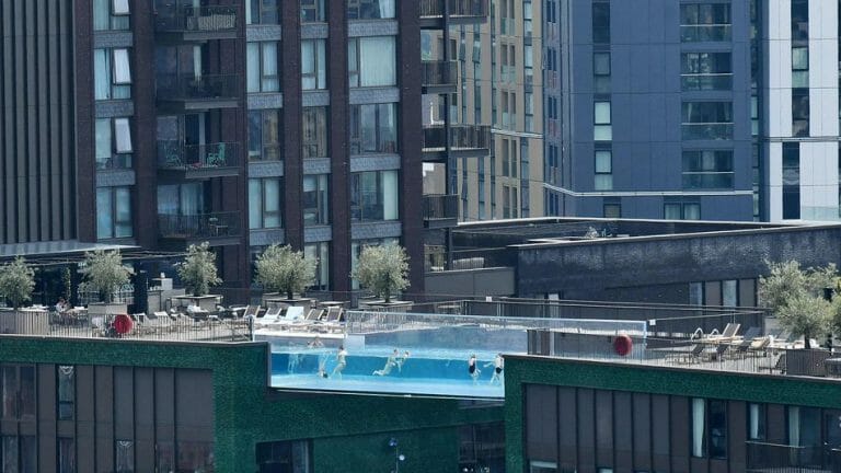 Suspended Sky Pool in Central London image 7