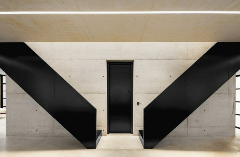 Ultra-Modern Grand Design House image 21